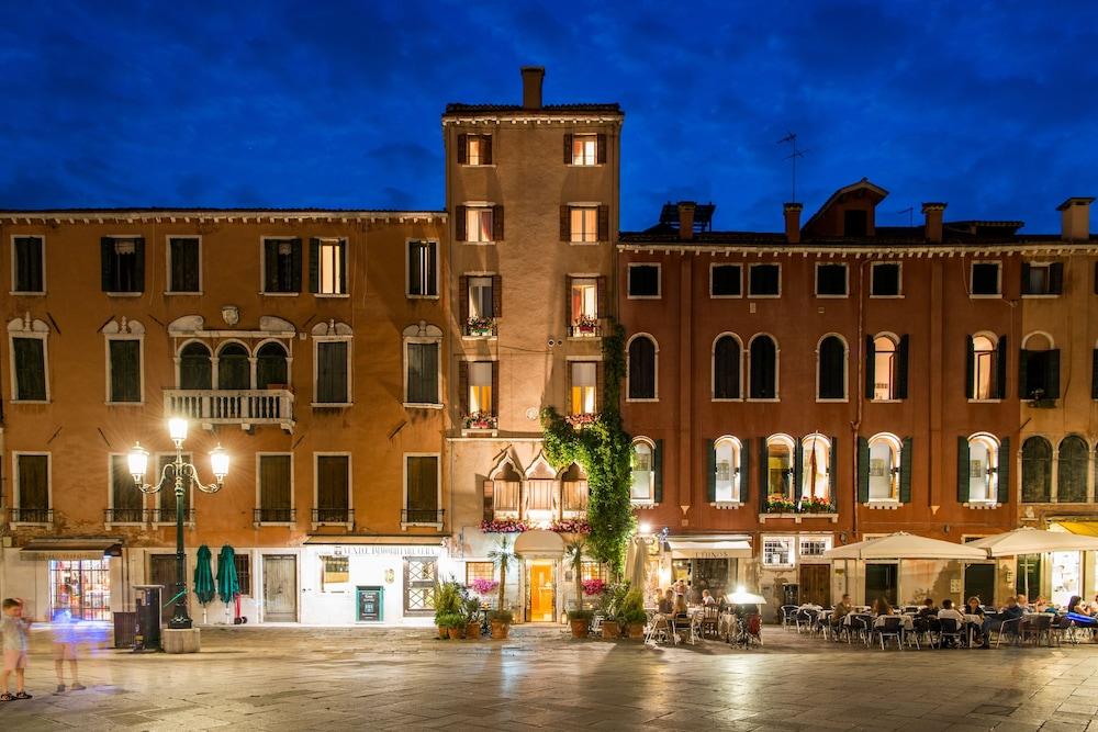 Hotel Santo Stefano Venice Exterior photo